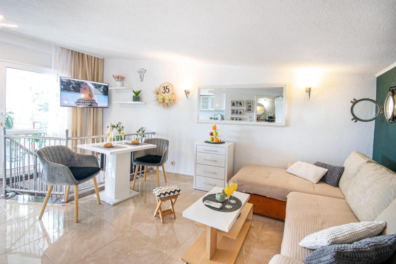 Holiday Home Nevera Makarska Luaran gambar