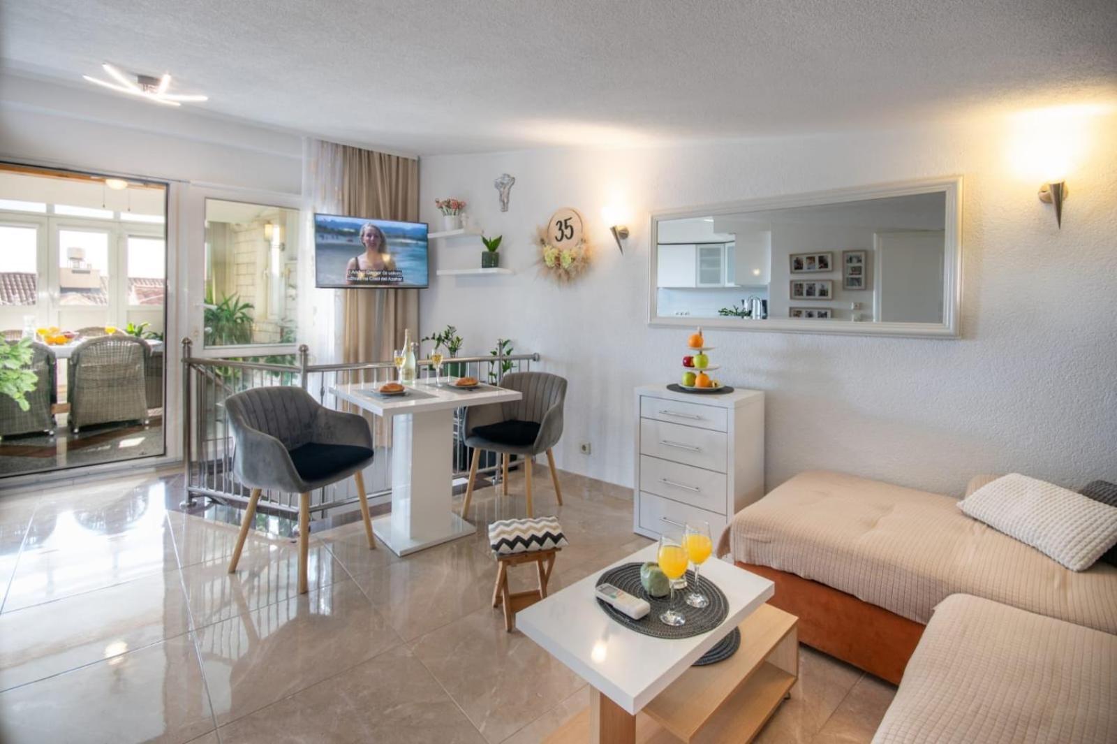 Holiday Home Nevera Makarska Luaran gambar